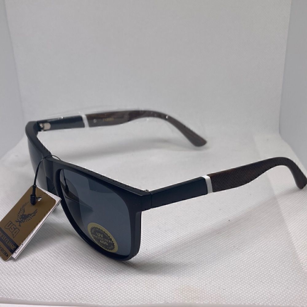 Classic Unisex Wood Print Sunglasses